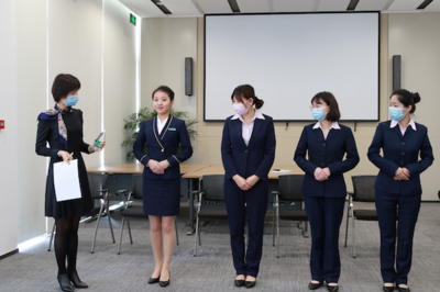 國網信通產業集團智芯公司舉辦“知禮儀、守規矩”系列培訓，提升會議服務專業素養